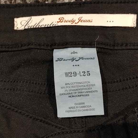 Brody Jeans Capri - Picture 2 of 3